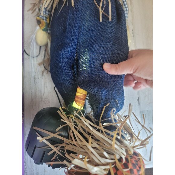 Vintage fiber optic scarecrow Halloween home decor - Picture 8 of 8